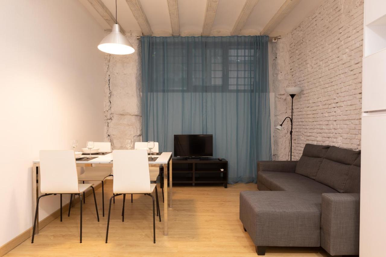 Gothic - Ramblas Apartments Barcelona Exterior photo